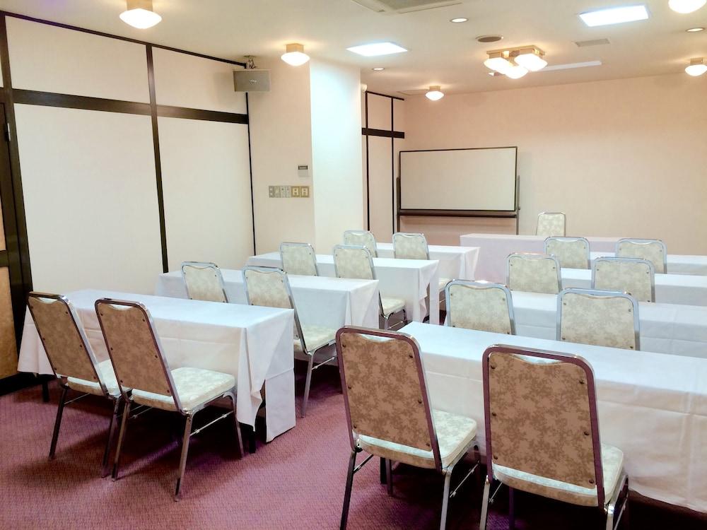 Koriyama Washington Hotel Exteriör bild